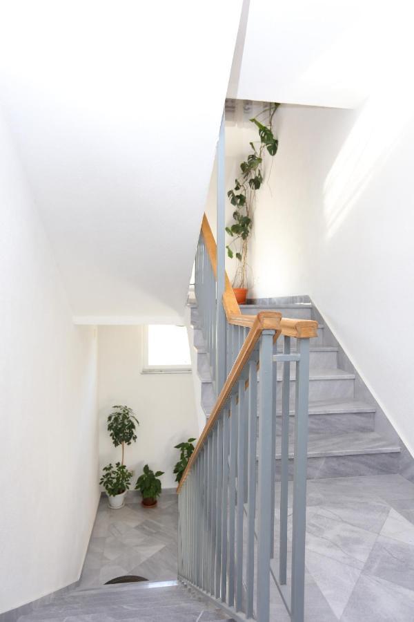 Apartments By The Sea Slatine, Ciovo - 14541 Exterior foto
