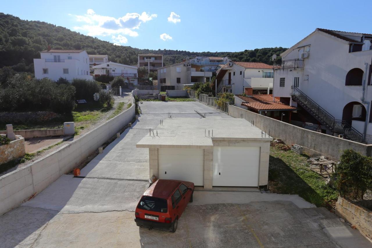 Apartments By The Sea Slatine, Ciovo - 14541 Exterior foto