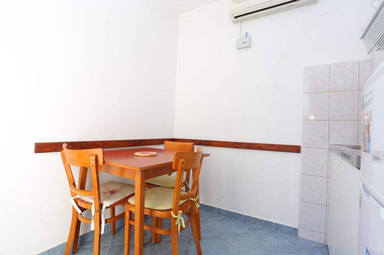 Apartments By The Sea Slatine, Ciovo - 14541 Exterior foto
