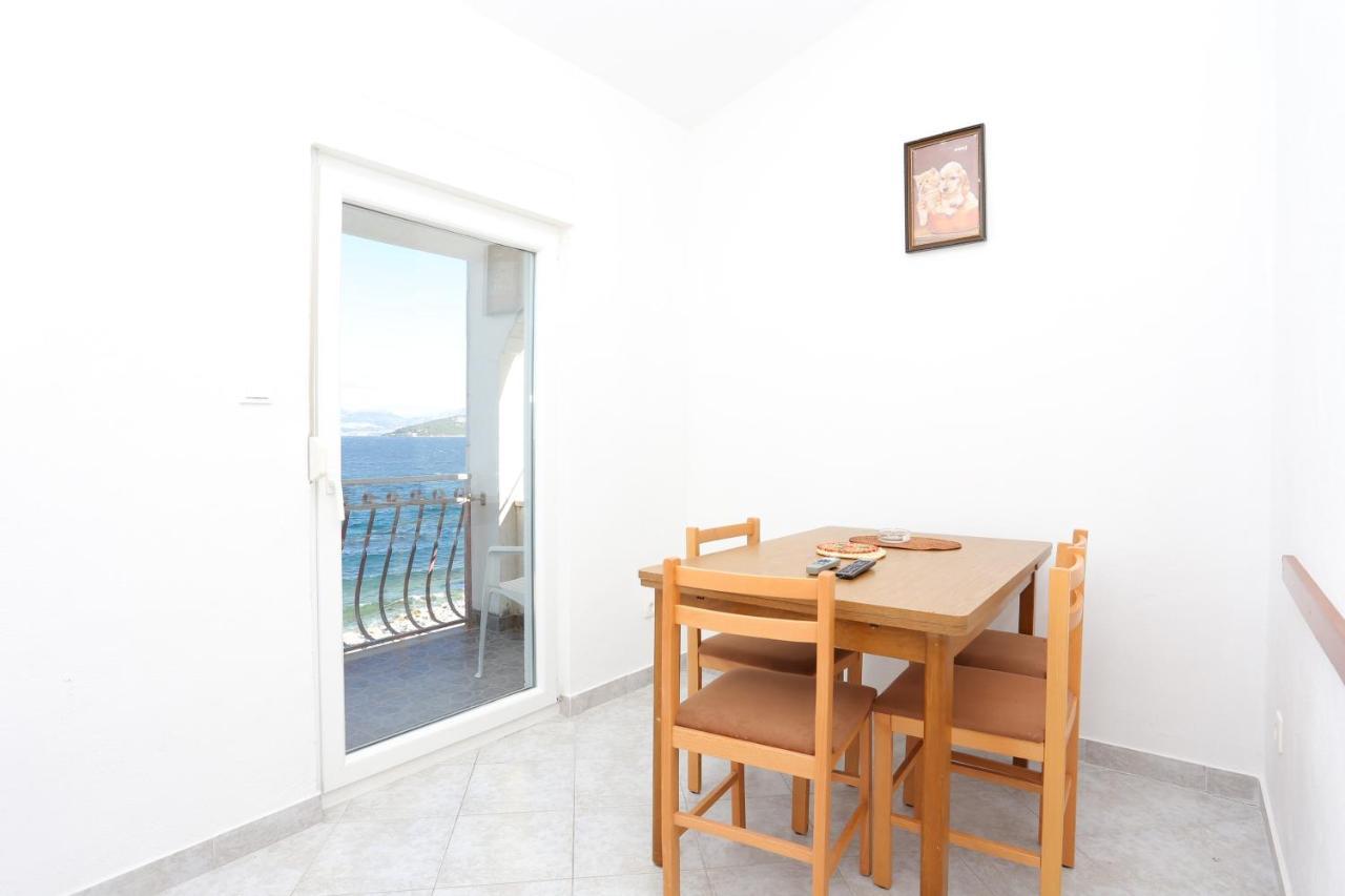 Apartments By The Sea Slatine, Ciovo - 14541 Exterior foto